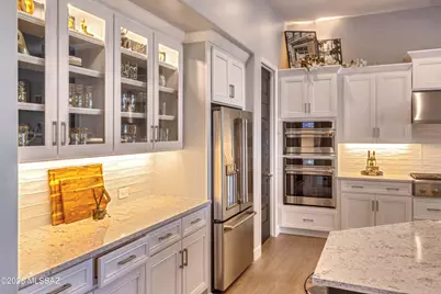 32376 S Cattle Trail, Oracle, AZ 85623 - Photo 8