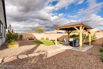 5567 W Lazy Farm Drive, Tucson, AZ 85742 - Photo 32