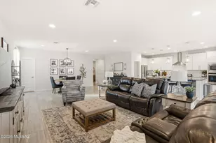 5567 W Lazy Farm Dr, Tucson, AZ 85742 - Photo 6