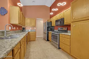 2550 W Tom Watson Dr, Tucson, AZ 85742 - Photo 12