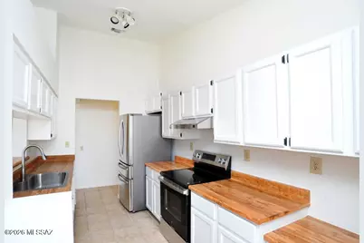 5241 W Eaglestone Loop, Tucson, AZ 85742 - Photo 8
