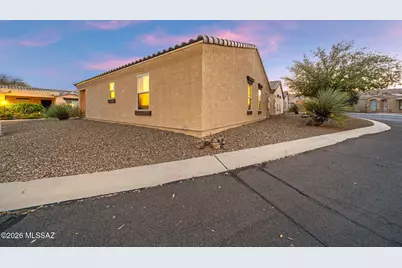 1340 W Vuelta Las Campanas, Sahuarita, AZ 85629 - Photo 22