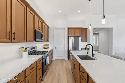 1774 E Wintergreen Drive, Green Valley, AZ 85614 - Photo 16