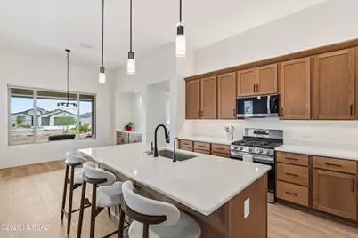 1774 E Wintergreen Drive, Green Valley, AZ 85614 - Photo 14