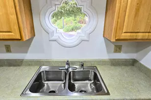 8434 E Brookside Ln, Tucson, AZ 85710 - Photo 12