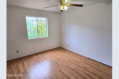8434 E Brookside Lane, Tucson, AZ 85710 - Photo 18