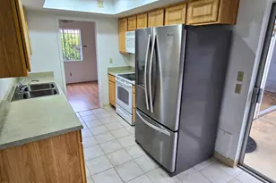 8434 E Brookside Ln, Tucson, AZ 85710 - Photo 8