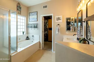 8861 E Windflower Dr, Tucson, AZ 85715 - Photo 20