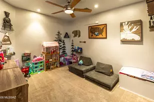 8861 E Windflower Dr, Tucson, AZ 85715 - Photo 14