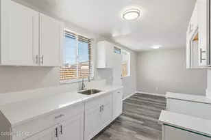 4043 E 26th St, Tucson, AZ 85711 - Photo 18