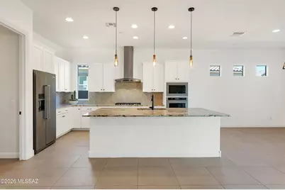 2654 W Plateau Ridge Drive, Tucson, AZ 85742 - Photo 2