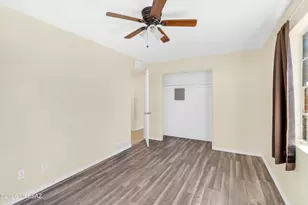 945 E Prince Rd, Tucson, AZ 85719 - Photo 16