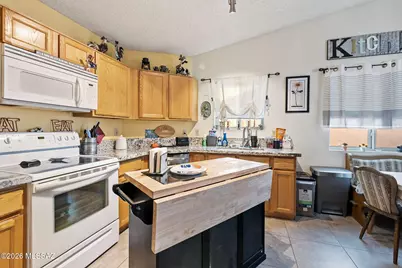 9001 E Desert Aire Street, Tucson, AZ 85730 - Photo 6