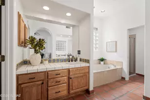 12430 E Cape Horn Dr, Tucson, AZ 85749 - Photo 32