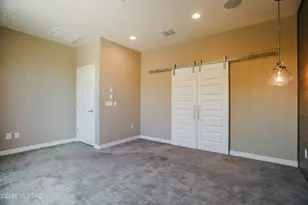 11100 N Delphinus St, Oro Valley, AZ 85742 - Photo 18