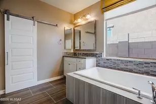 11100 N Delphinus St, Oro Valley, AZ 85742 - Photo 22