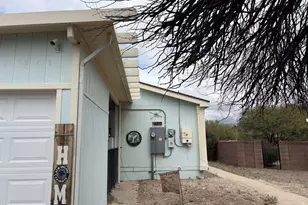 6277 E Thunder River Dr, Tucson, AZ 85756 - Photo 2