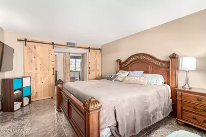 8933 E Pine Valley Drive, Tucson, AZ 85710 - Photo 12