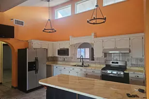 714 E Skyline Dr, Nogales, AZ 85621 - Photo 8