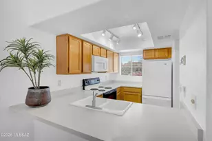 7601 N Calle Sin Envidia, Tucson, AZ 85718 - Photo 10