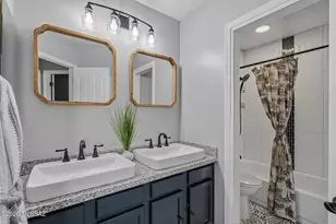 1631 W Sunridge Dr, Tucson, AZ 85704 - Photo 40