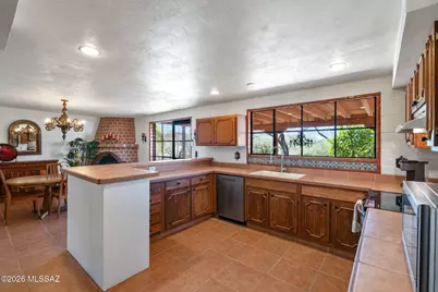 9151 N Riviera Drive, Oro Valley, AZ 85704 - Photo 6