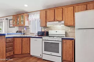2121 S Pantano Rd, Tucson, AZ 85710 - Photo 6