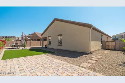 8852 W Baja Fairy Drive, Marana, AZ 85653 - Photo 18