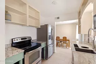 639 N Benton Ave, Tucson, AZ 85711 - Photo 8