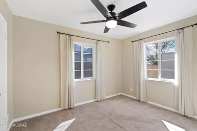 639 N Benton Avenue, Tucson, AZ 85711 - Photo 12