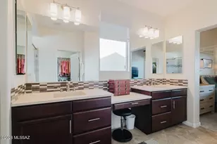 902 N Broken Hills Dr, Green Valley, AZ 85614 - Photo 24