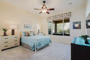 902 N Broken Hills Dr, Green Valley, AZ 85614 - Photo 20