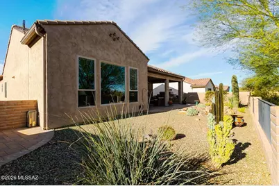 902 N Broken Hills Drive, Green Valley, AZ 85614 - Photo 40