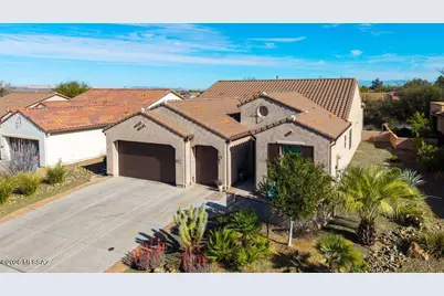 902 N Broken Hills Drive, Green Valley, AZ 85614 - Photo 4
