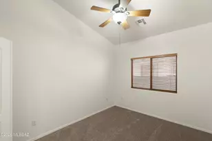 551 E Camino Luna Azul, Sahuarita, AZ 85629 - Photo 8