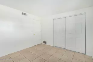 2351 S Thomas Dr, Tucson, AZ 85710 - Photo 22