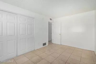 2351 S Thomas Drive, Tucson, AZ 85710 - Photo 24