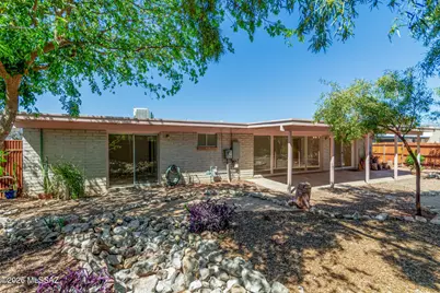 2351 S Thomas Drive, Tucson, AZ 85710 - Photo 32