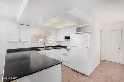 2351 S Thomas Drive, Tucson, AZ 85710 - Photo 14