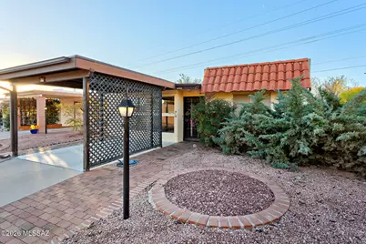 77 W Calle Del Lago, Green Valley, AZ 85614 - Photo 2