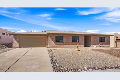 814 W Belltower Drive, Green Valley, AZ 85614 - Photo 2