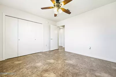 814 W Belltower Drive, Green Valley, AZ 85614 - Photo 32