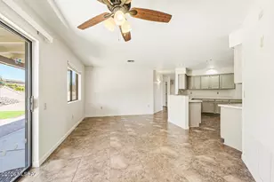 814 W Belltower Dr, Green Valley, AZ 85614 - Photo 18