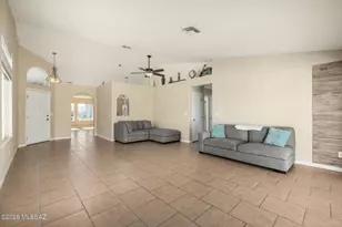 3780 W Mesa Ridge Trail, Tucson, AZ 85742 - Photo 6
