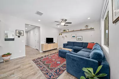 10260 E Encinas Trail, Tucson, AZ 85747 - Photo 12