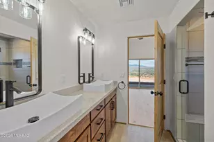 109 Red Mountain Ct, Patagonia, AZ 85624 - Photo 12