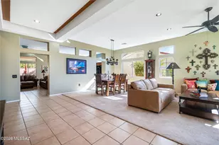 2137 E Bighorn Mountain Dr, Oro Valley, AZ 85755 - Photo 8