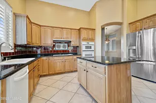 63762 E Desert Peak Dr, Saddlebrooke, AZ 85739 - Photo 14