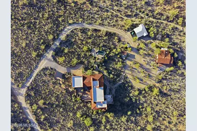 6780 W Banded Gecko Way, Tucson, AZ 85745 - Photo 2