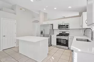 10452 E Pike St, Tucson, AZ 85747 - Photo 16